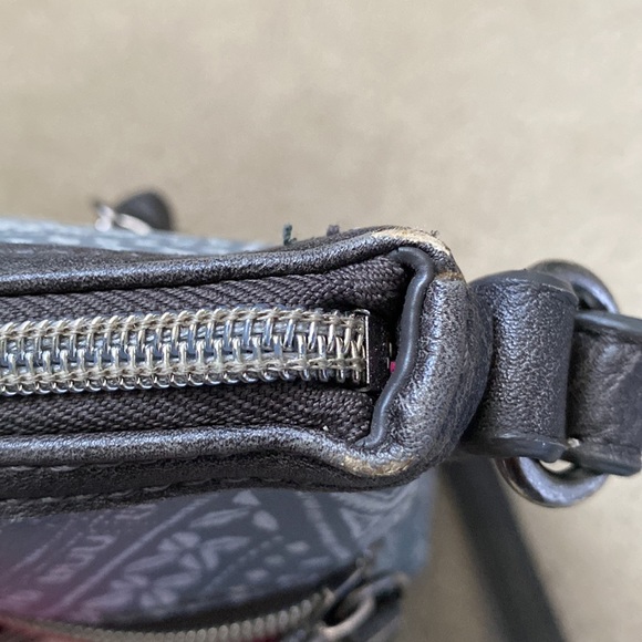 The Sak Crossbody Bag - Picture 5 of 5